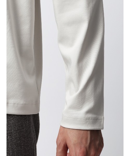 SUIT SQUARE(スーツスクエア)の「タートルネックTシャツ 長袖 ウォッシャブル 形態安定 シルケットスムースコットン 無地(Tシャツ/カットソー・メンズ・グレー系/ブラック系/ホワイト系・S/M/L/LL)」の13枚目の写真