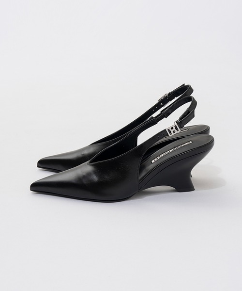 PRANK PROJECT（プランクプロジェクト）の「Vカットウェッジパンプス / V-Cut Wedge Pumps（パンプス・レディース・レッド/ブラック・36/37/38）」の9枚目の写真