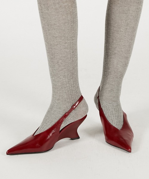 PRANK PROJECT（プランクプロジェクト）の「Vカットウェッジパンプス / V-Cut Wedge Pumps（パンプス・レディース・レッド/ブラック・36/37/38）」の7枚目の写真