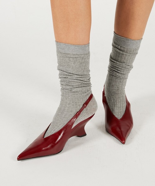 PRANK PROJECT（プランクプロジェクト）の「Vカットウェッジパンプス / V-Cut Wedge Pumps（パンプス・レディース・レッド/ブラック・36/37/38）」の5枚目の写真