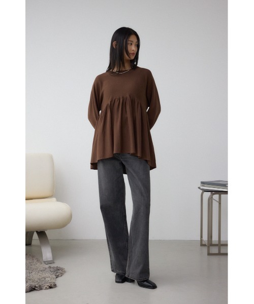 AZUL by moussy（アズールバイマウジー）の「ペプラムデザインニットトップス（ニット/セーター・レディース・ブラック/ブラウン/レッド・FREE）」の16枚目の写真