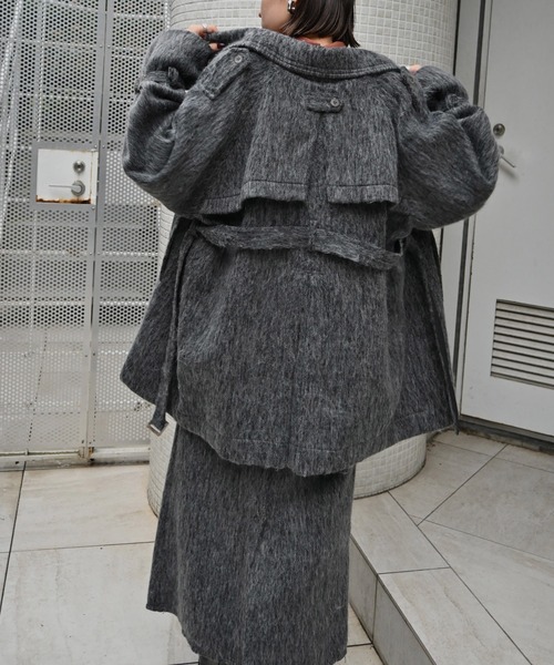 middle shaggy volume sleeve trench coat（トレンチコート