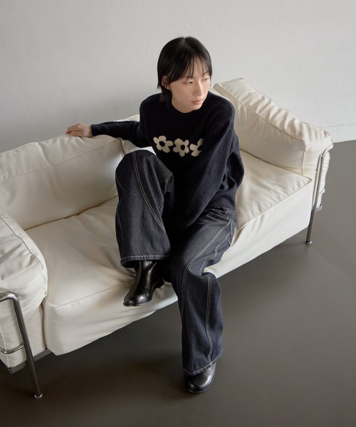 UNE MANSION(ユヌマンション)の「【UNE ORIGINAL】ふわふわラブリーフラワーベーシックシルエットニット(ニット/セーター・レディース・ネイビー/ブラウン/グレー・FREE)」の14枚目の写真