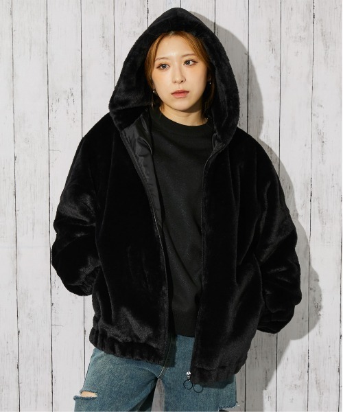 セール】《バックロゴ×ボリュームフード》レディース ファーブルゾン