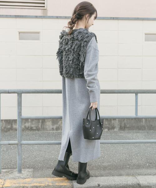 ITEMS URBANRESEARCH（アイテムズ アーバンリサーチ）の「ループニットベストセットワンピース（ワンピース・レディース・グレー/イエロー系その他/ブラウン・FREE）」の5枚目の写真