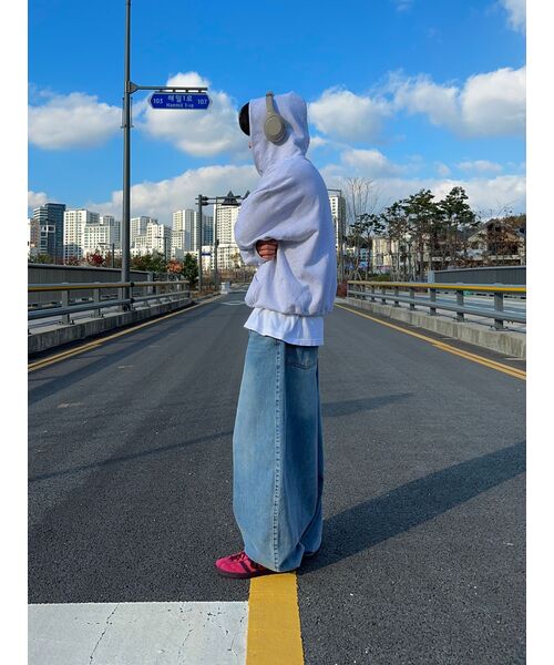 AECA（エイカ）の「BIG LOGO PULLOVER HOODIE-LIGHT GREY/NAVY（パーカー・レディース・その他・LARGE/SMALL/MEDIUM/X-LARGE）」の5枚目の写真