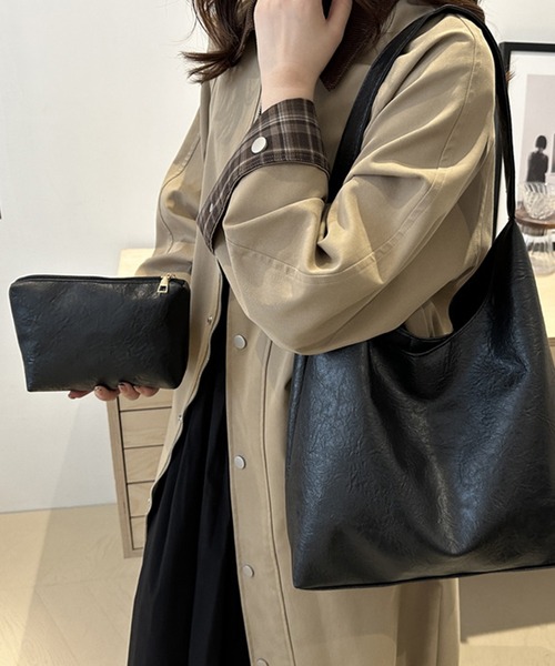 ポーチ付 シンプルデザイン レザーライク ショルダーバッグ cula1350