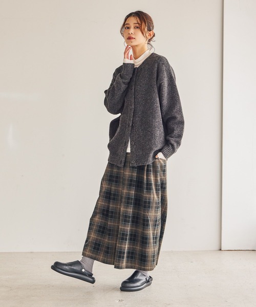 studio CLIP（スタディオクリップ）の「7ゲージダブルフロントウールミックスニットカーディガン（カーディガン/ボレロ・レディース・グレー/チャコール/レッド/ライトベージュ・FREE）」の17枚目の写真