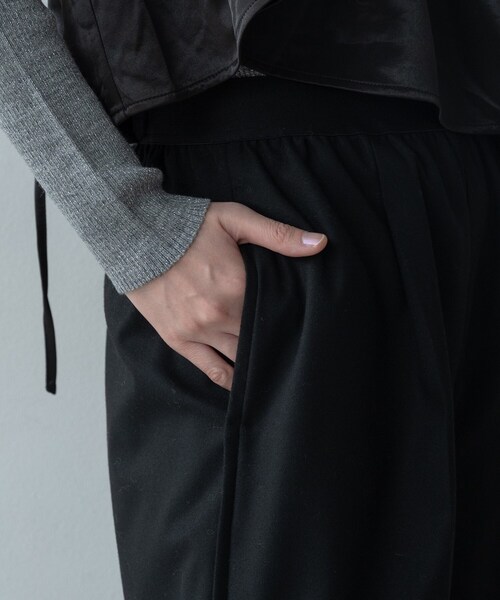 GALLEST（ギャレスト）の「Comfy SET UP｜イージーストレートスラックス【セットアップ対応／通勤／カセット服】（その他パンツ・レディース・ダークグレー/ブラック/ブラウン系・34/36/38/40）」の22枚目の写真