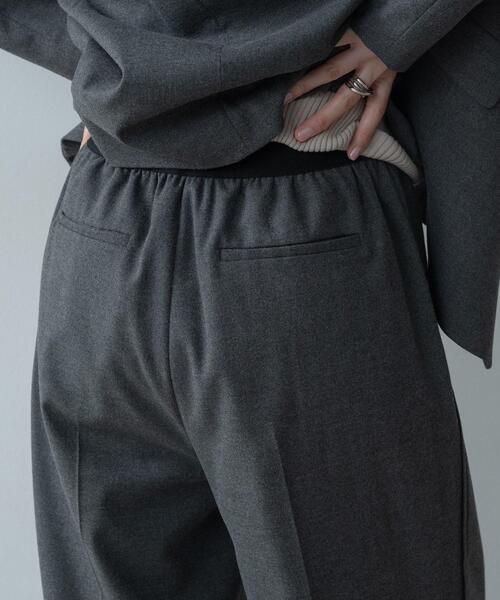 GALLEST（ギャレスト）の「Comfy SET UP｜イージーストレートスラックス【セットアップ対応／通勤／カセット服】（その他パンツ・レディース・ダークグレー/ブラック/ブラウン系・34/36/38/40）」の12枚目の写真