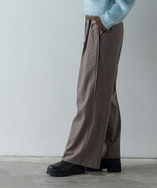 GALLEST（ギャレスト）の「Comfy SET UP｜イージーストレートスラックス【セットアップ対応／通勤／カセット服】（その他パンツ・レディース・ダークグレー/ブラック/ブラウン系・34/36/38/40）」の7枚目の写真