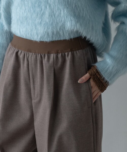 GALLEST（ギャレスト）の「Comfy SET UP｜イージーストレートスラックス【セットアップ対応／通勤／カセット服】（その他パンツ・レディース・ダークグレー/ブラック/ブラウン系・34/36/38/40）」の5枚目の写真