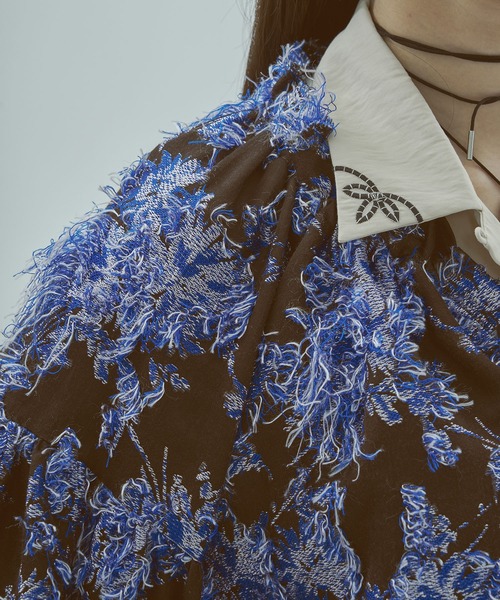 ROSE BUD（ローズバッド）の「(mag.by c)FLOWER JACQUARD BLOUSE（シャツ/ブラウス・レディース・ブラウン/ネイビー・ONE SIZE）」の10枚目の写真