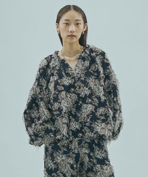 ROSE BUD（ローズバッド）の「(mag.by c)FLOWER JACQUARD BLOUSE（シャツ/ブラウス・レディース・ブラウン/ネイビー・ONE SIZE）」の12枚目の写真