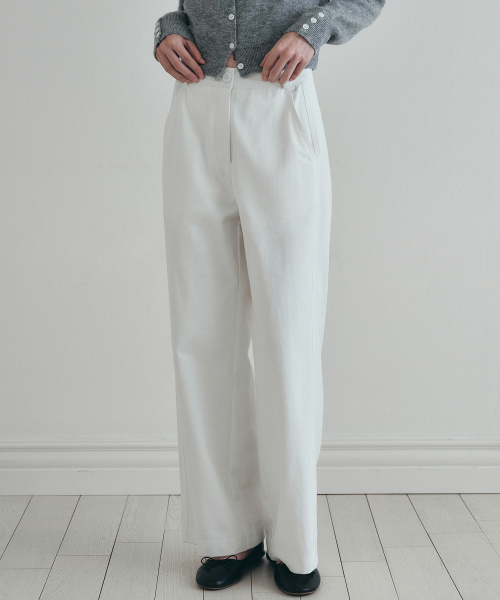 LOEIL(ロエイユ)の「サイドラインコットンワイドパンツ - アイボリー(その他パンツ・レディース・その他・SMALL/MEDIUM)」の1枚目の写真