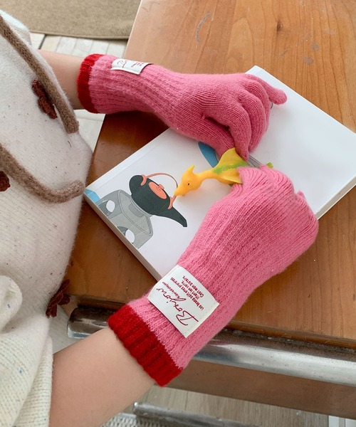 aimoha（アイモハ）の「【aimoha-KIDS-】キッズ アームウォーマーニットグローブ（手袋・キッズ・オフホワイト/グレー/ピンク/ブラウン・FREE）」の6枚目の写真