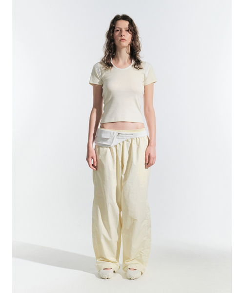 grove（グローブ）の「ELA U-NECK COLLAR T-SHIRT (YELLOW)（ポロシャツ・レディース・イエロー・FREE）」の2枚目の写真