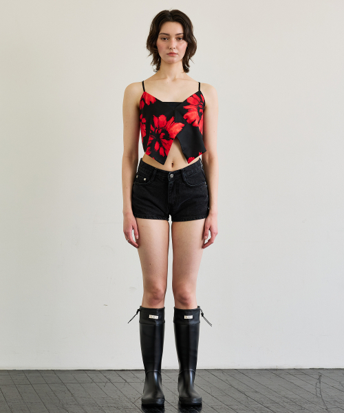 ARI（アリ）の「FLUTTER TOP / RED（シャツ/ブラウス・レディース・レッド・FREE）」の2枚目の写真