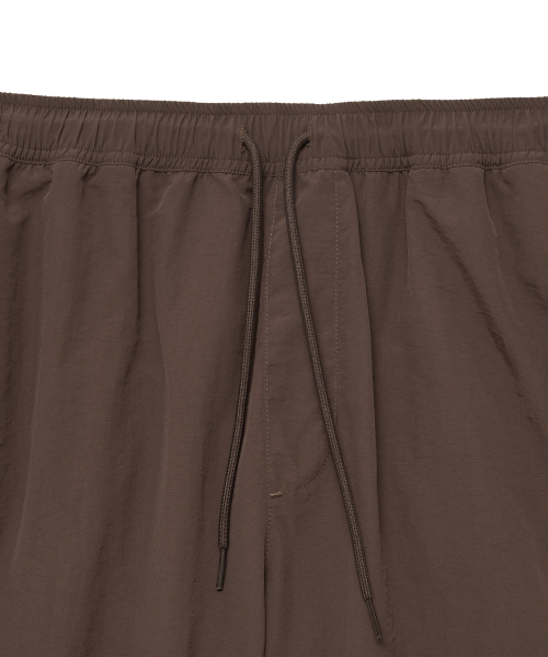 YALE（イェール）の「ナイロンハーフビーチショーツダークブラウン（その他パンツ・レディース・その他・SMALL/MEDIUM/LARGE/X-LARGE）」の4枚目の写真