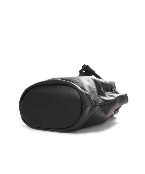 niko and...(ニコアンド)の「アソートレザー巾着ショルダーバッグ(ショルダーバッグ・メンズ・ブラック/ベージュ・FREE)」の15枚目の写真