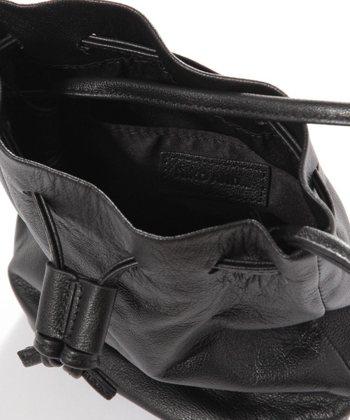 niko and...(ニコアンド)の「アソートレザー巾着ショルダーバッグ(ショルダーバッグ・メンズ・ブラック/ベージュ・FREE)」の16枚目の写真