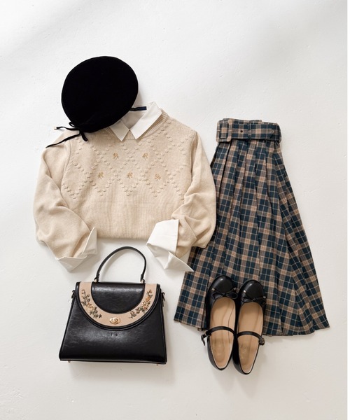 F i.n.t（フィント）の「プチローズ刺繍ニットプルオーバー/fint フィント（ニット/セーター・レディース・オフホワイト/ライトベージュ・FREE）」の21枚目の写真