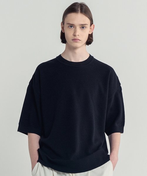 BLOND9(ブロンドナイン)の「マッシュPKラウンドネック半袖ニット_ブラック(ニット/セーター・メンズ・ブラック・SMALL/X-SMALL)」の1枚目の写真
