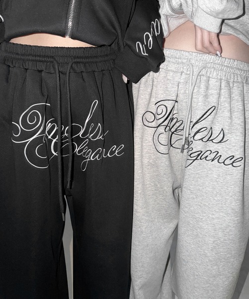 me+em select（ミームセレクト）の「【 ３color 】フロントレタリングロゴ刺繍ワイドスウェットパンツ ／ front lettering logo embroidery wide sweatpants（スウェットパンツ・レディース・ブラック/グレー/ピンク・FREE）」の5枚目の写真