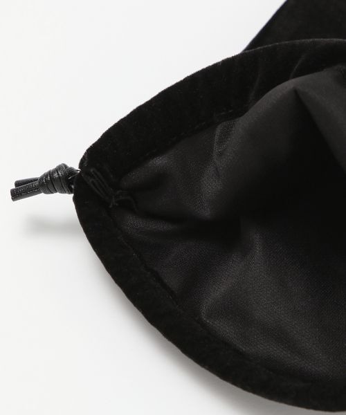 JEANASIS（ジーナシス）の「【ハローキティ】ベロアポーチ/632815（ポーチ・レディース・レッド/ブラウン/ブラック・FREE）」の8枚目の写真