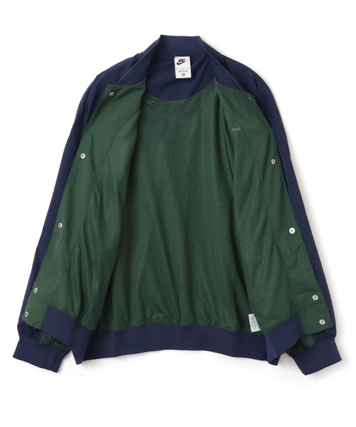 NIKE(ナイキ)の「NIKE AS W NSW HBR VARSITY JKT / ナイキ ウィメンズ NSW ハイブリッド ヴァーシティ ジャケット 【SP】(ナイロンジャケット・レディース・グリーン/ブラック・S/M/L)」の6枚目の写真
