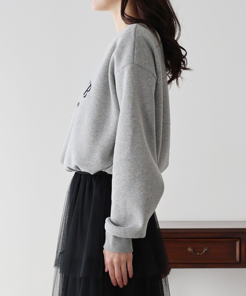 BLUEEAST（ブルーイースト）の「ロゴ刺繍ドロスト裏起毛スウェット（スウェット・レディース・ブラック/アイボリー/グレー・MEDIUM）」の17枚目の写真