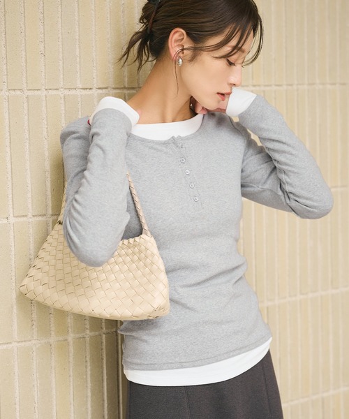 coca(coca)(コカ)の「ヘンリーネックロングTシャツ【西山茉希様着用】(Tシャツ/カットソー・レディース・ブラック/グレー/ホワイト・M/L/XL/S)」の21枚目の写真