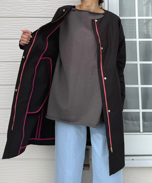 Q（キュー）の「ノーカラーツイルコート（ノーカラーコート・レディース・ベージュ/ブラック・MEDIUM）」の5枚目の写真