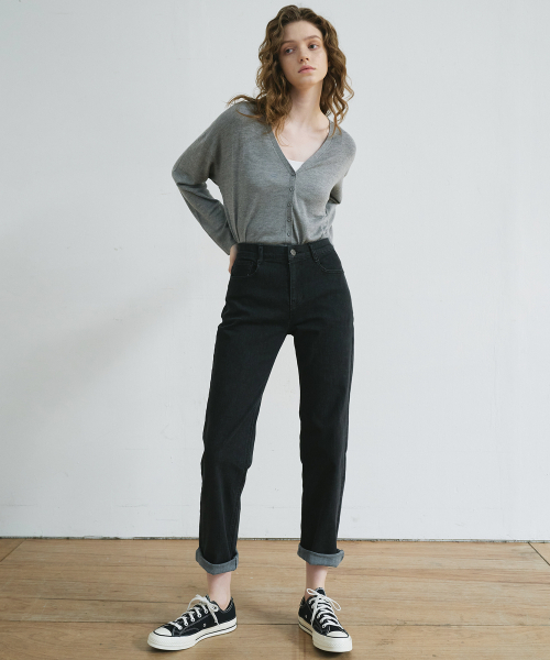 MALOUPE(マロップ)の「9119 クロップストレートデニムパンツ (ブラック)(デニムパンツ・レディース・ブラック・FREE)」の2枚目の写真