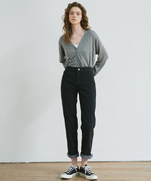 MALOUPE(マロップ)の「9119 クロップストレートデニムパンツ (ブラック)(デニムパンツ・レディース・ブラック・FREE)」の3枚目の写真