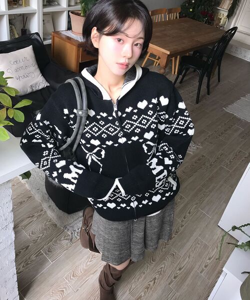 AMESWORLDWIDE（アメスワールドワイド）の「AMES FUR SHOULDER BAG CHARCOAL（ショルダーバッグ・レディース・その他・FREE）」の11枚目の写真