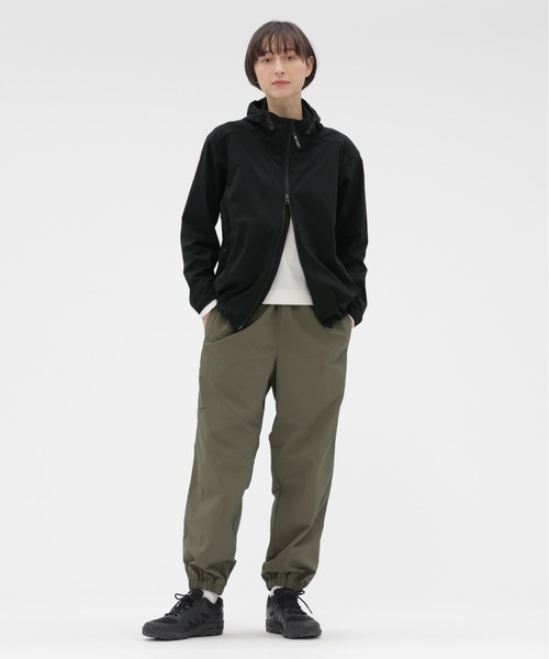 MARGARET HOWELL(マーガレットハウエル)の「WATER REPELENT NYLON POPLIN(その他パンツ・レディース・ネイビー/カーキ・X-SMALL/SMALL)」の1枚目の写真