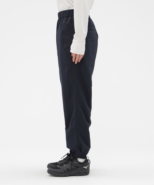 MARGARET HOWELL(マーガレットハウエル)の「WATER REPELENT NYLON POPLIN(その他パンツ・レディース・ネイビー/カーキ・X-SMALL/SMALL)」の10枚目の写真