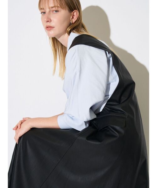 ELENDEEK（エレンディーク）の「バックベルトAラインワンピース（ワンピース・レディース・ブラック/アイボリー/グレー・02/01）」の13枚目の写真