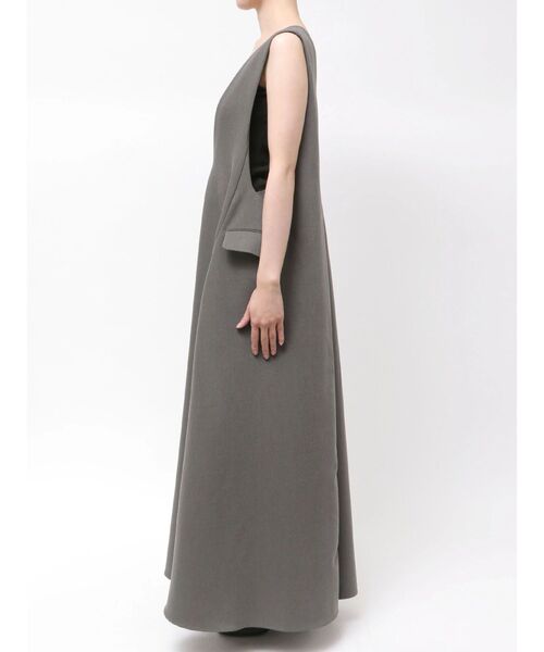 ELENDEEK（エレンディーク）の「バックベルトAラインワンピース（ワンピース・レディース・ブラック/アイボリー/グレー・02/01）」の16枚目の写真