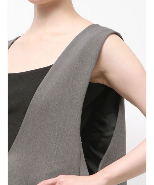 ELENDEEK（エレンディーク）の「バックベルトAラインワンピース（ワンピース・レディース・ブラック/アイボリー/グレー・02/01）」の19枚目の写真