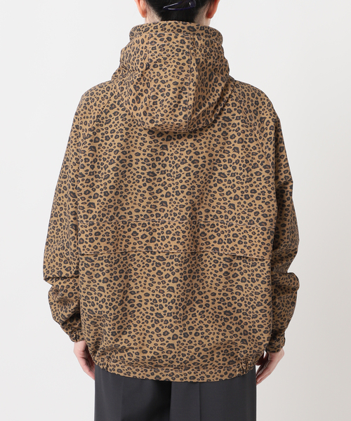 OUTDOOR PRODUCTS（アウトドアプロダクツ）の「レオパードアスレチックブルゾン ユニセックス着用可（その他アウター・レディース・タン・MEDIUM/LARGE）」の6枚目の写真