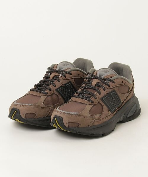 NEW BALANCE(ニューバランス)の「Abzorb 2010(スニーカー・メンズ・ブラック/ブラウン・28.0cm/29.0cm/22.0cm/30.0cm/23.0cm/24.0cm/25.0cm/26.0cm/27.0cm/23.5cm/24.5cm/25.5cm/26.5cm/27.5cm/28.5cm/22.5cm)」の4枚目の写真