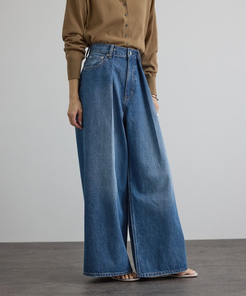 SALON adam et rope'（サロン アダム エ ロペ）の「【WEB限定】フロントタックデニムパンツ（デニムパンツ・レディース・サックスブルー/ブルー系その他4・M/S）」の2枚目の写真