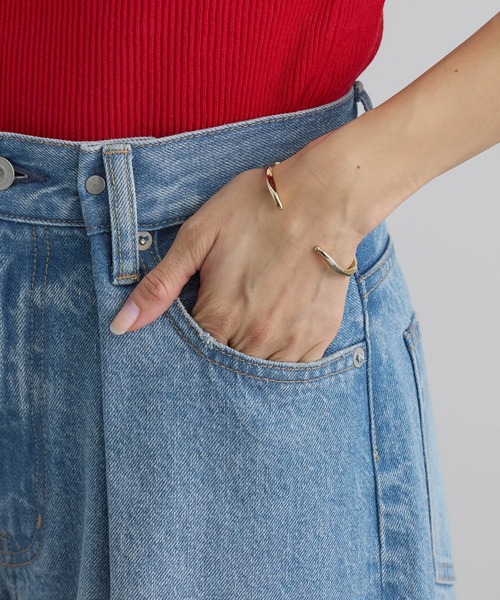 SALON adam et rope'（サロン アダム エ ロペ）の「【WEB限定】フロントタックデニムパンツ（デニムパンツ・レディース・サックスブルー/ブルー系その他4・M/S）」の11枚目の写真