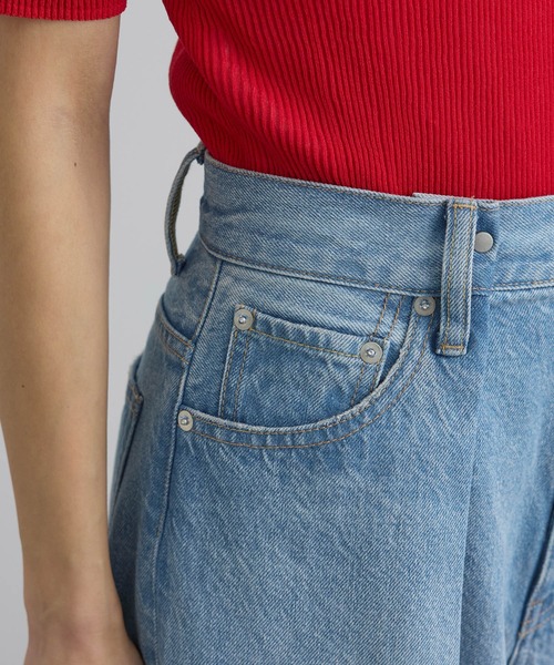 SALON adam et rope'（サロン アダム エ ロペ）の「【WEB限定】フロントタックデニムパンツ（デニムパンツ・レディース・サックスブルー/ブルー系その他4・M/S）」の13枚目の写真