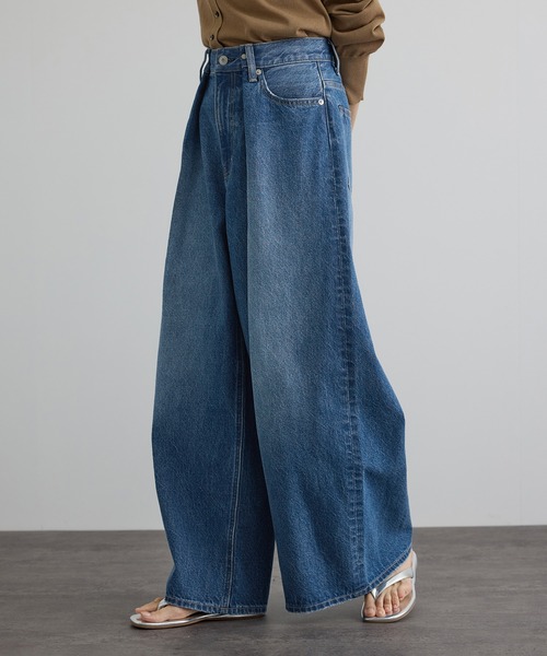 SALON adam et rope'（サロン アダム エ ロペ）の「【WEB限定】フロントタックデニムパンツ（デニムパンツ・レディース・サックスブルー/ブルー系その他4・M/S）」の19枚目の写真