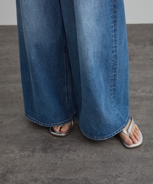 SALON adam et rope'（サロン アダム エ ロペ）の「【WEB限定】フロントタックデニムパンツ（デニムパンツ・レディース・サックスブルー/ブルー系その他4・M/S）」の20枚目の写真