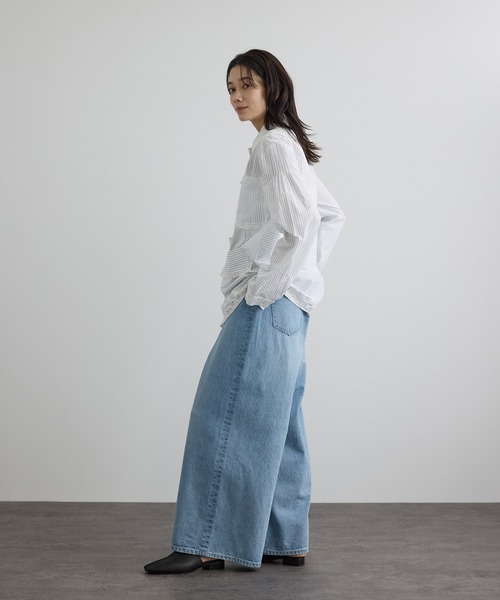 SALON adam et rope'（サロン アダム エ ロペ）の「【WEB限定】フロントタックデニムパンツ（デニムパンツ・レディース・サックスブルー/ブルー系その他4・M/S）」の22枚目の写真