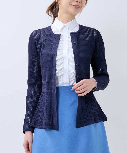 NARACAMICIE（ナラカミーチェ）の「【NARACAMICIE】透かし編みペプラムカーディガン（カーディガン/ボレロ・レディース・ネイビー/ブラウン/ピンク/ブルー/ブラック・M/L）」の3枚目の写真